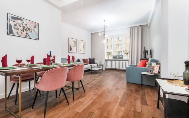 Отель Little Home - Monte Carlo Польша, Варшава - отзывы, цены и фото номеров - забронировать отель Little Home - Monte Carlo онлайн комната для гостей