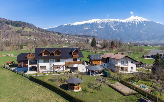 Bled Lake Apartment Red Rose
