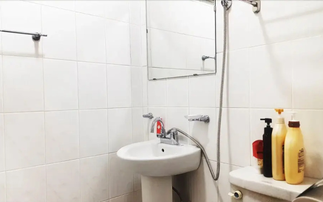 Inthree Gueshouse - Hostel