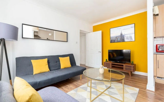 Bright 1 Bed Flat on Vibrant Brick Lane