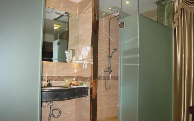 Hong Qi Grand Hotel