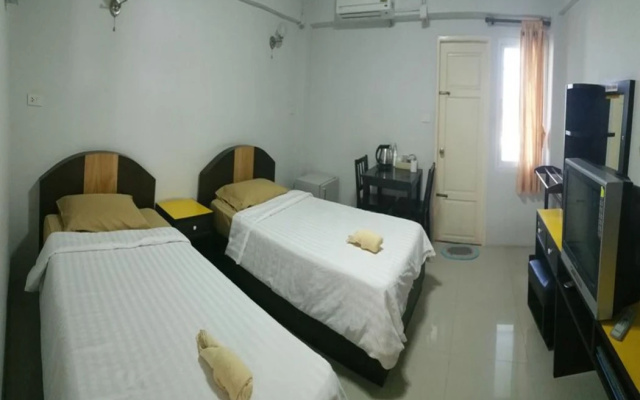 Charoen Apartment Trang
