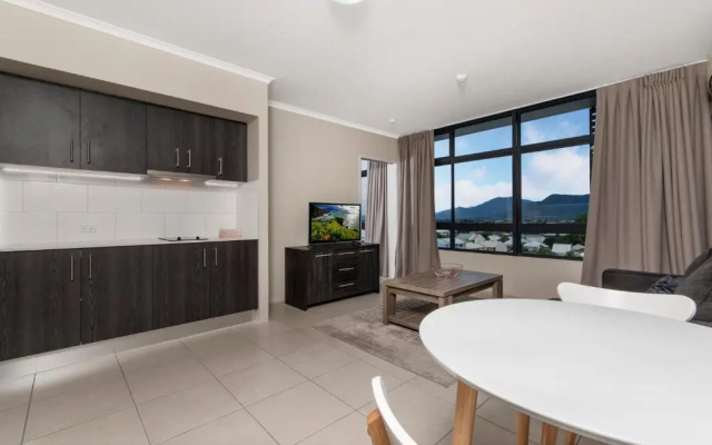 Cairns Sunshine Tower Hotel