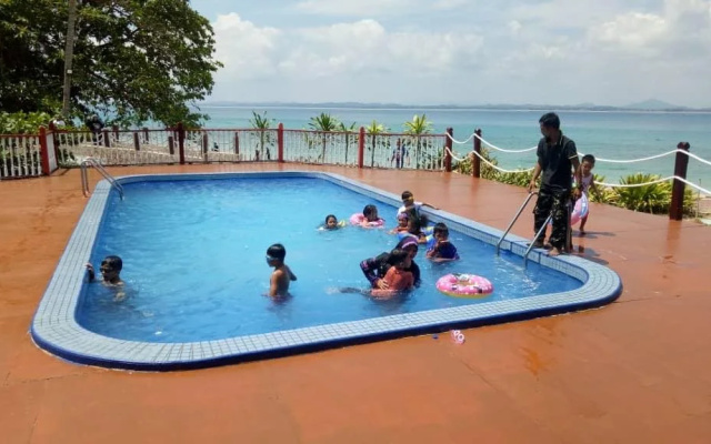 Kapas Island Resort