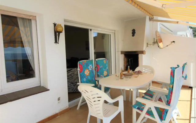 3335 Mirador II
