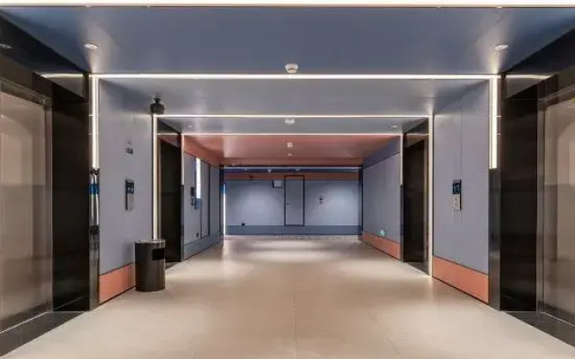 HanTing Hotel (Jinan West Railway Station Convention and Exhibition Center)