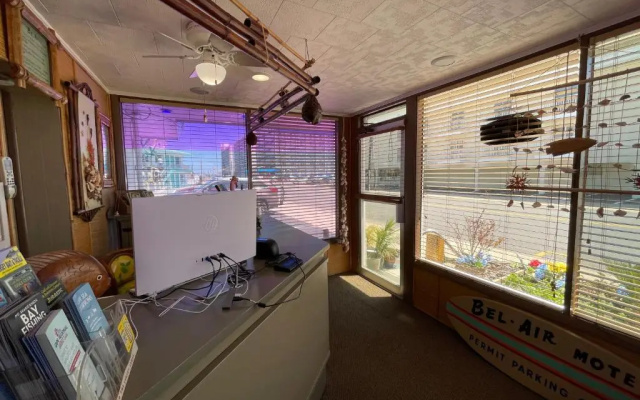 Bel Air Motel