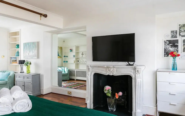 4-bedroom Townhouse in Knightsbridge Village