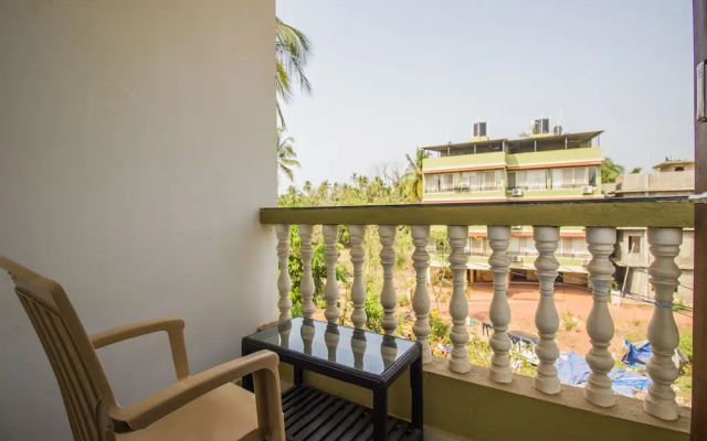 OYO 13203 Home Bright Studio Near Morjim Beach