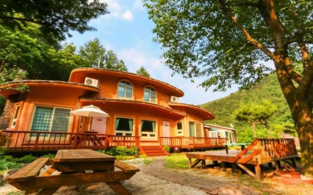 Gangneung Yeon House Pension