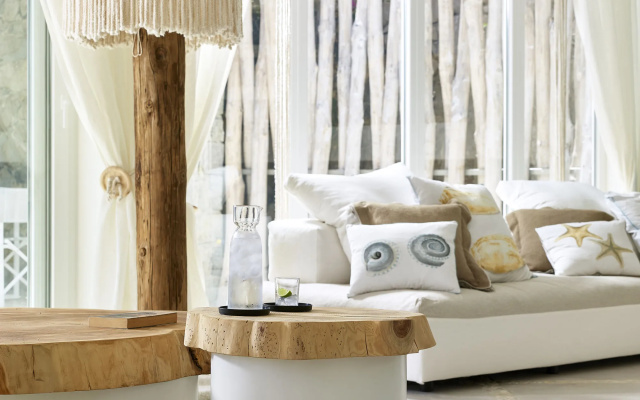 Artemis Seaside Resort