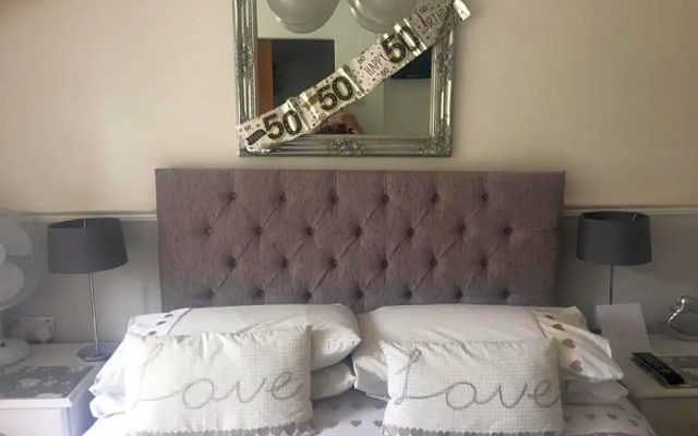 Glan Llugwy Holiday Home
