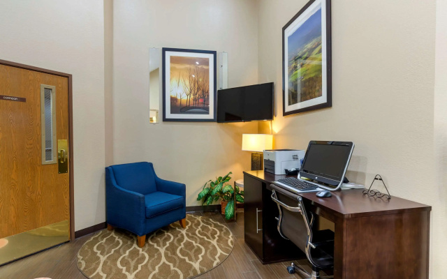 Comfort Inn Atkins-Marion I-81