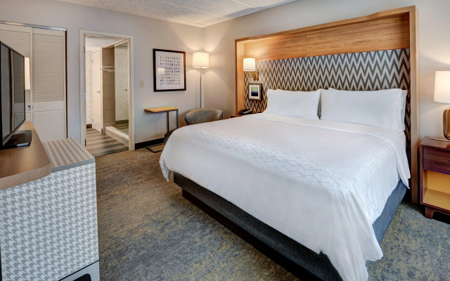 Holiday Inn East Windsor - Cranbury Area by IHG