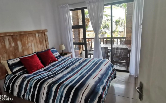 Cycadales Villa