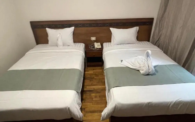 Miramar Evergreen Hotel