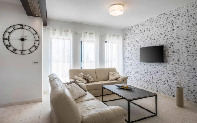 Villa Rocksalt