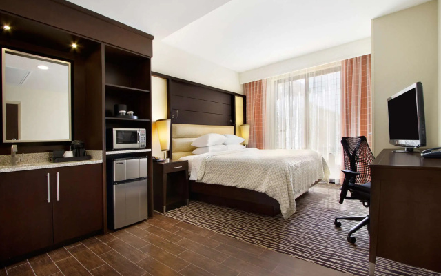 Embassy Suites by Hilton Fayetteville Fort Bragg