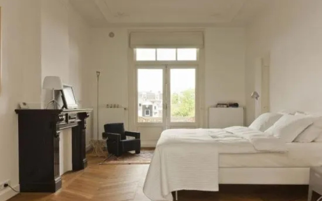 Museum City Centre Apartment