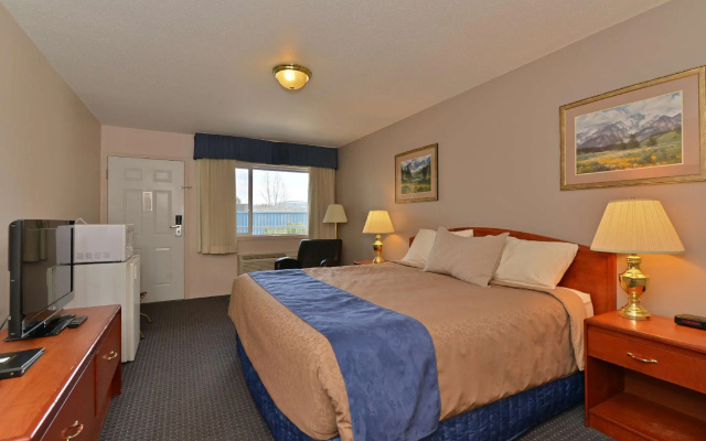 Canadas Best Value Princeton Inn & Suites