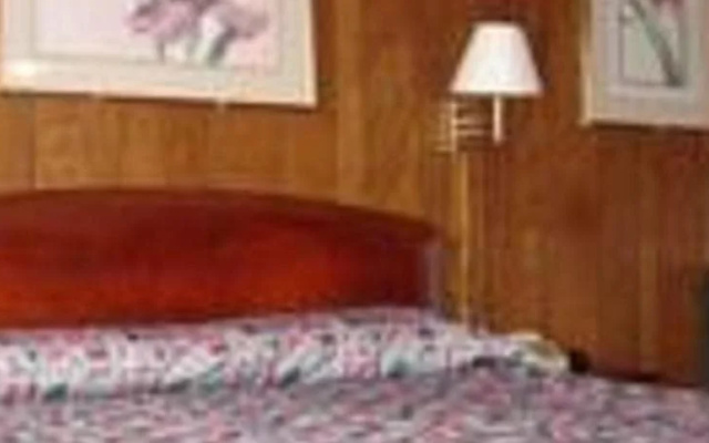 Washington & Lee Motel