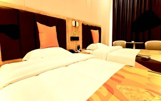 Shell Hotel Guangxi Fangchenggang North High-Speed Railway Station