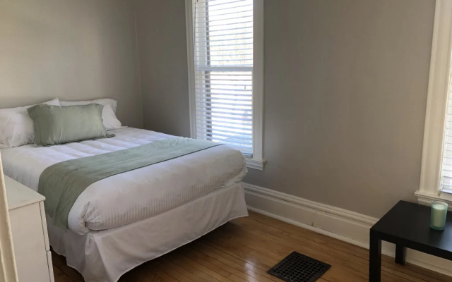 Midtown Manor