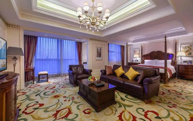 Dragon Dream Hiotel