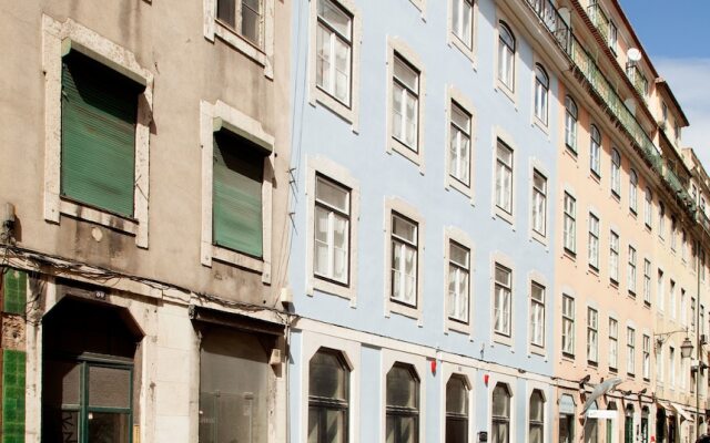 Апартаменты Lisbon Five Stars Apartments São Julião 72 вид на фасад