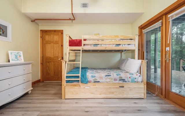 Lakey Mclakehouse by Taylor Made Deep Creek