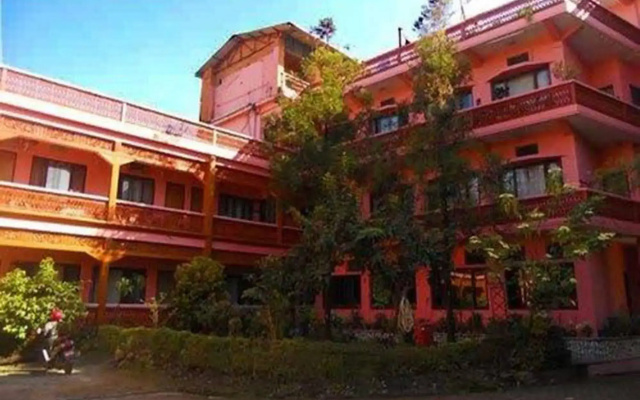 Dragon Hotel