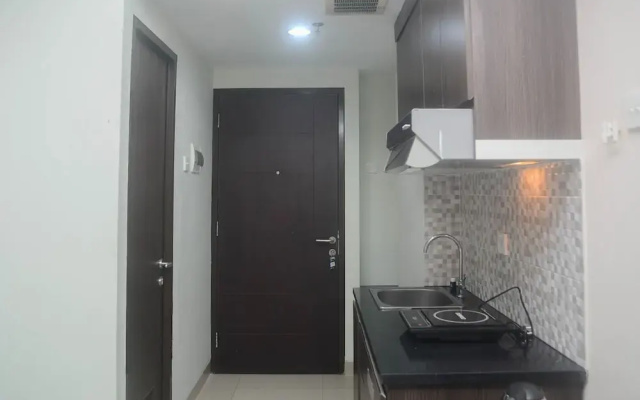 Homey And Minimalist Studio Grand Dhika City Apartment