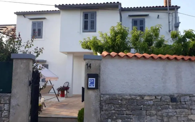 Holiday Home Dioniza