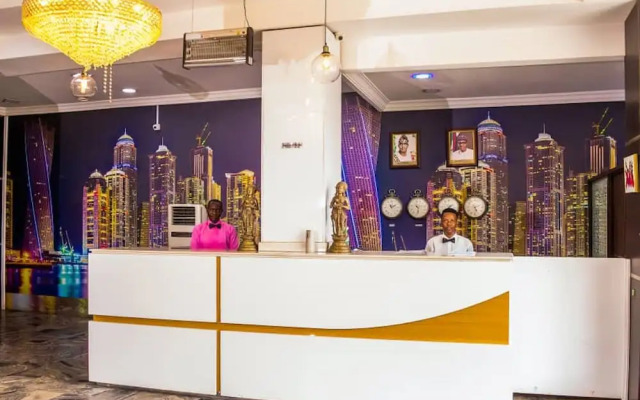 Nandas Hotel