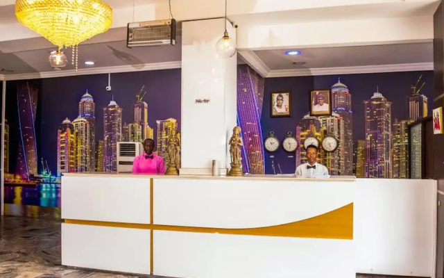 Nandas Hotel