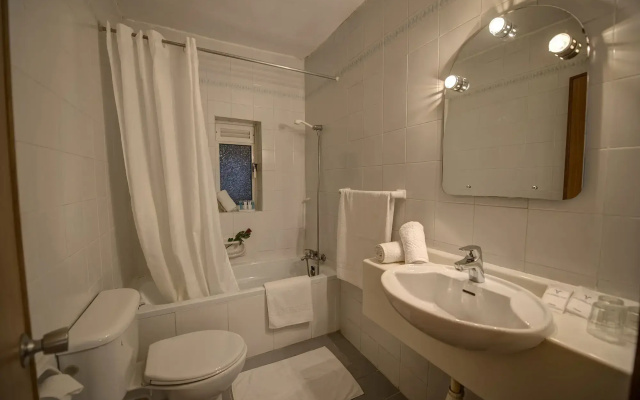Sliema Chalet Hotel