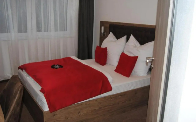 B&S Hotel