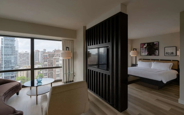 Thompson Chicago, by Hyatt