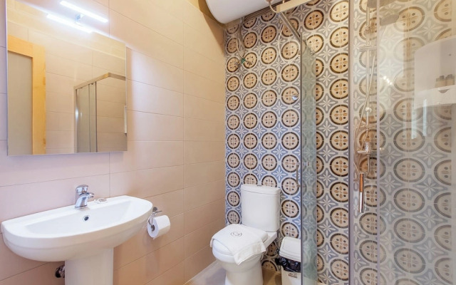 Nadurin, Gozitan Villa 7 Bedr. & 2 Pools