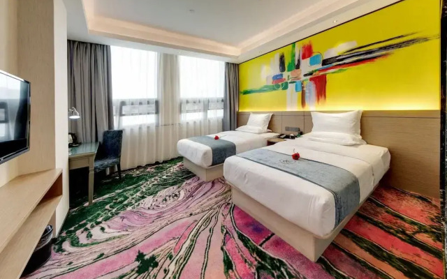 W Kardon Hotel