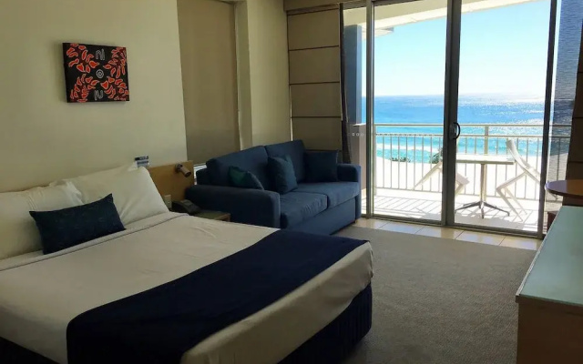 Stradbroke Island Beach Hotel