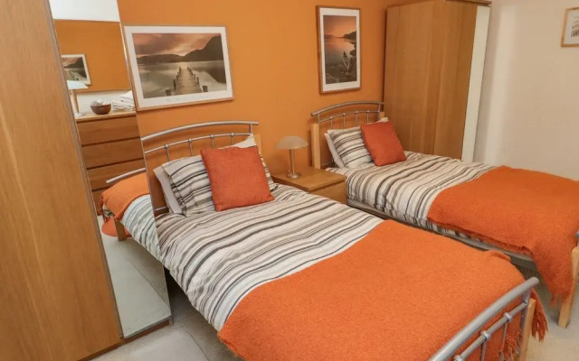 Orchard Lodge