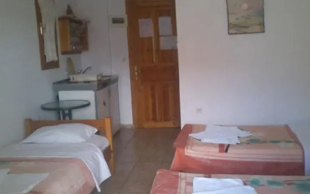 Lazaros House