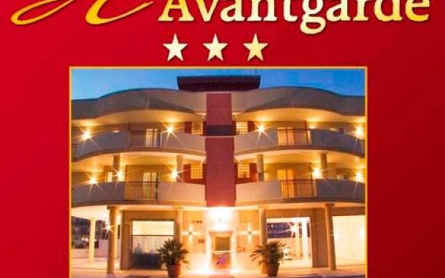 Отель AVANTGARDE Hotel Residence Италия, Конверсано - отзывы, цены и фото номеров - забронировать отель AVANTGARDE Hotel Residence онлайн вид на фасад