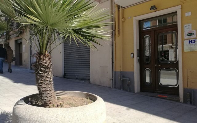 Отель La Terrazza Италия, Кальяри - отзывы, цены и фото номеров - забронировать отель La Terrazza онлайн вид на фасад