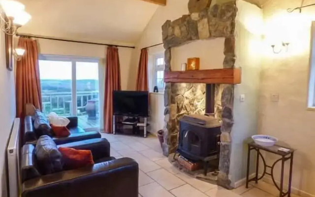 Ty Woods Cottage