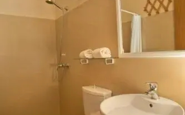Acropolis Hotel