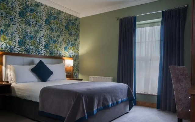 Holyrood Hotel