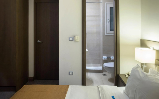 Отель Amalia Athens