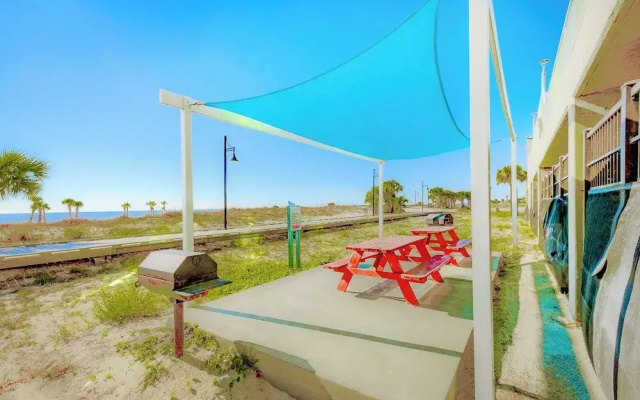 Sea Breeze 1010 Penthouse
